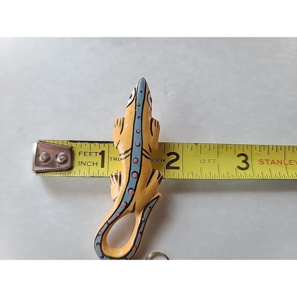 Painted Wooden Dangling Salamander Earrings Vintage Costume Jewelry NOS - Picture 10 of 10